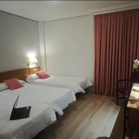Helmántico Hotel Villares de la Reina
